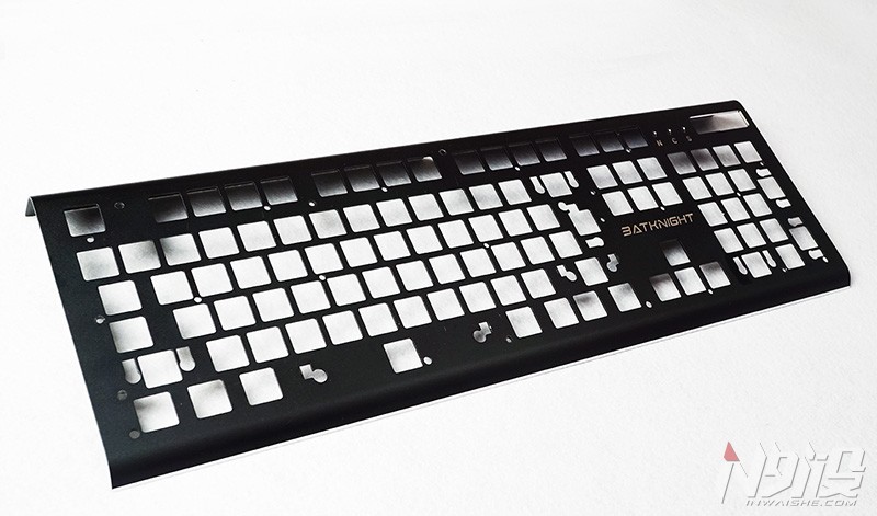 自带手托防尘罩的机械键盘,蝙蝠骑士机械键盘拆解