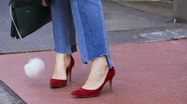 不同脚型的人应该穿什么鞋高跟鞋,各种脚型适合穿的高跟鞋动漫版