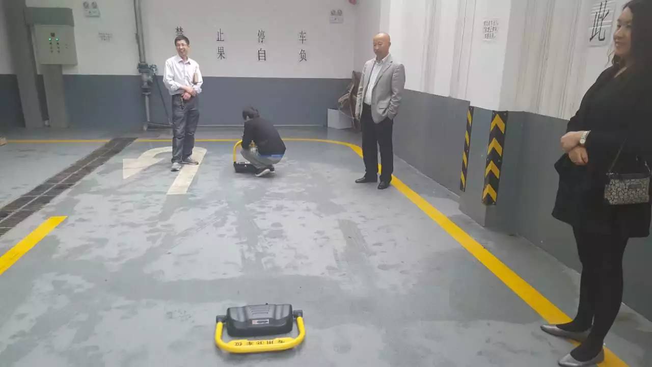 多功能智能车位锁防占位,多功能智能车位锁防占用