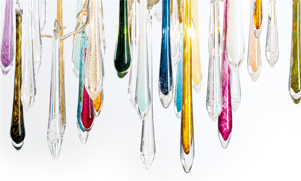 有一盏灯能照亮前方,有一盏灯照亮心扉