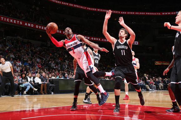 传统控卫难夺冠,得分型控卫vs传统控卫