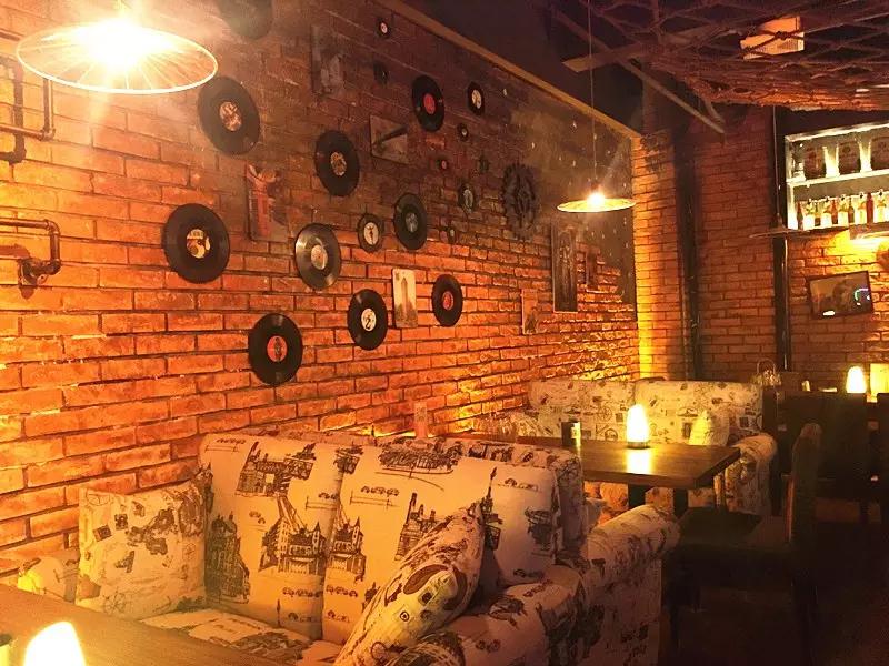 汉尼森的进口啤酒免单畅饮！