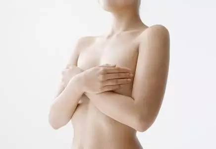 乳腺增生与乳腺癌的自我判断,吃什么能预防乳腺增生乳腺结节