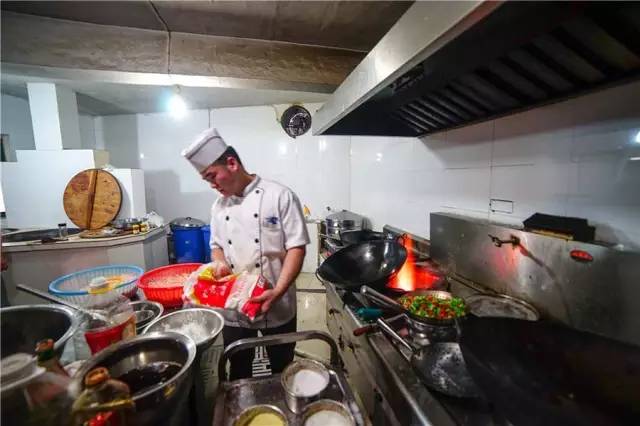 横溪西祠村宴,吃出最地道的横溪味,什么是横溪味?点开就知道了!