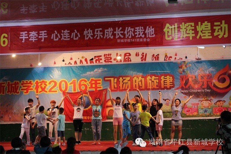 用心浇灌静待花开教师文案,教师随笔精短