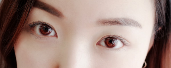 有一天，我的睫毛开了花