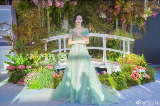 尽管要离开依然舍不得,要做一个不受欢迎的美妆博主