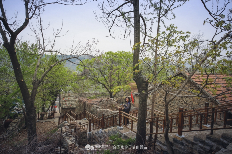 閭ｄ釜杩滄柟鐨勪綘,閭ｄ釜杩滄柟鏄皝鍞辩殑