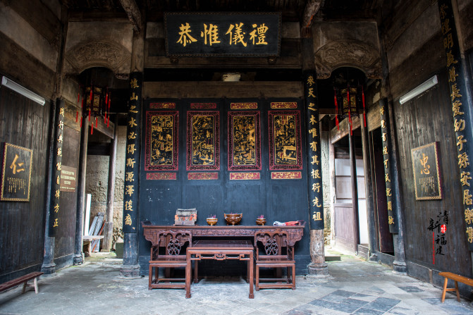 杞诲鏃呰,杞诲鍑鸿