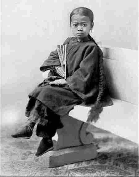 古代病态审美束腰裹脚,古代小脚畸形