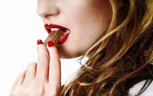 人马QA|瘦身霜真能抹哪瘦哪？黑巧克力是减肥神药？你又被忽悠啦！