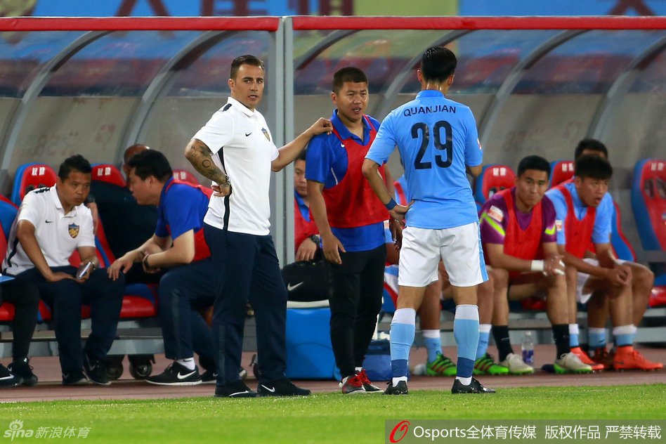 卡纳瓦罗带领球队重新找回自信,卡纳瓦罗再度联手