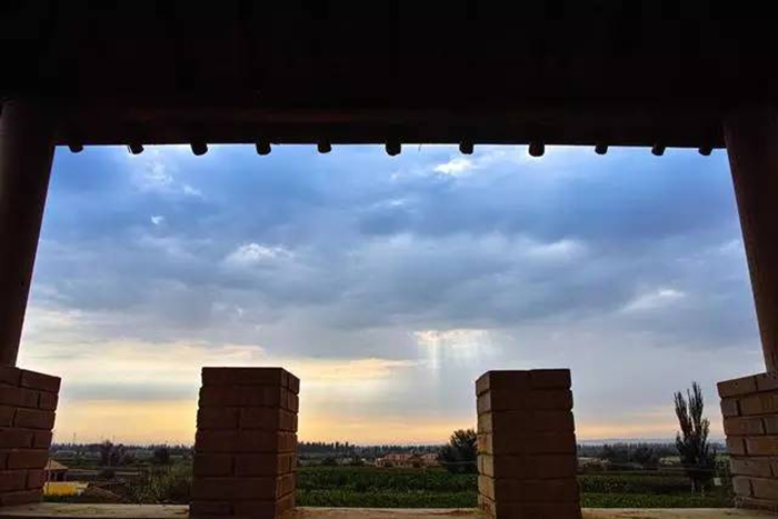 重回巴彦淖尔：八百里河套我用三天走过，十四年之痒我于一夕安放