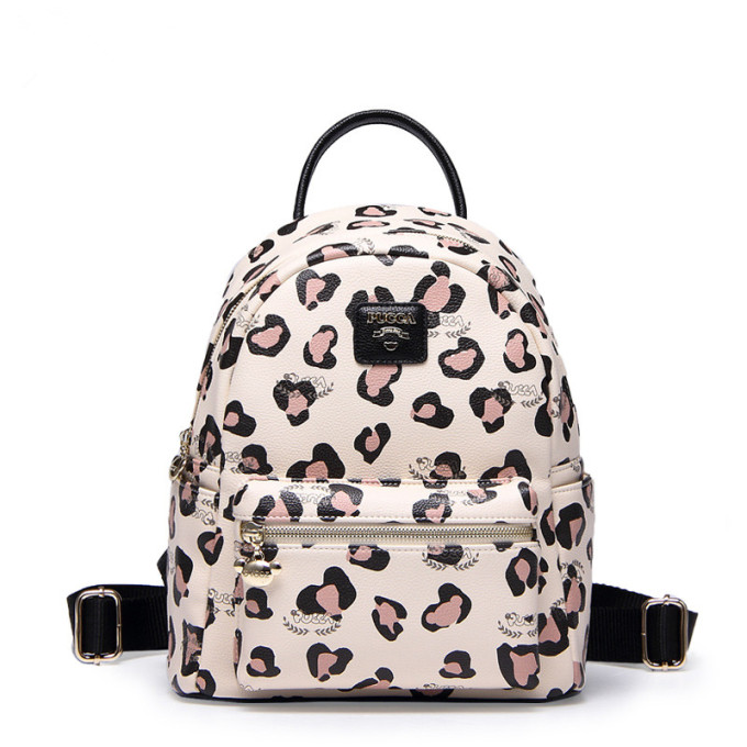 最近流行的双肩包包,今年最流行的双肩包大容量