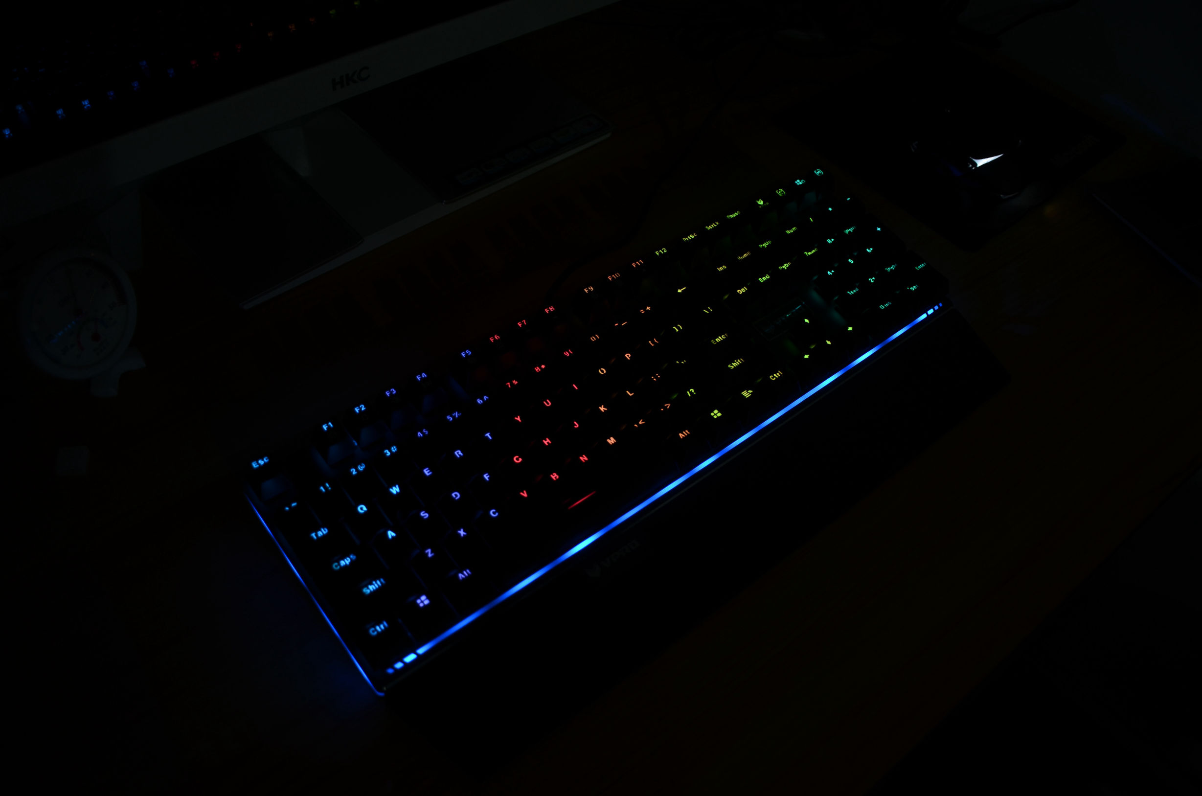 雷柏v720黑轴,雷柏v720机械键盘