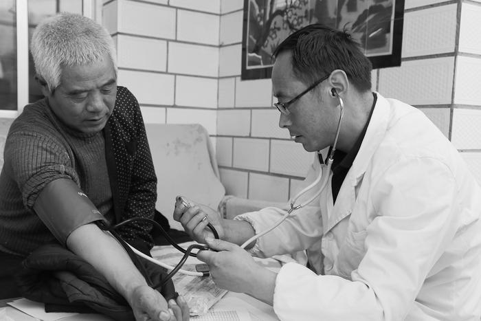 真正把健康送到基层群众的家中