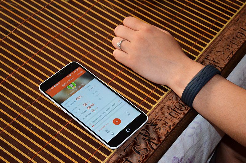 最新智能手环测评,37度智能手环2代使用