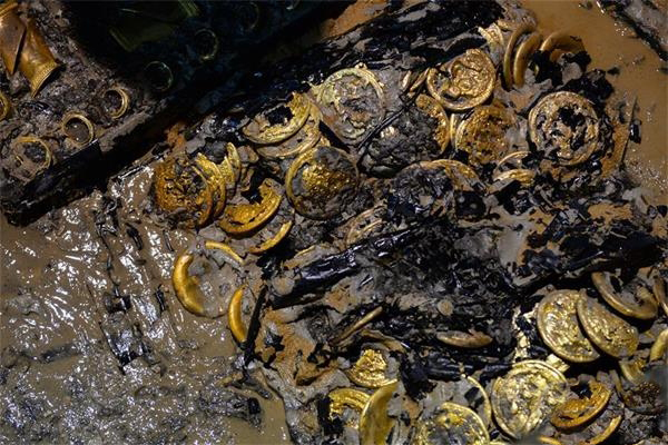 盗墓贼的三个绝招,盗墓贼一招搞定流沙墓