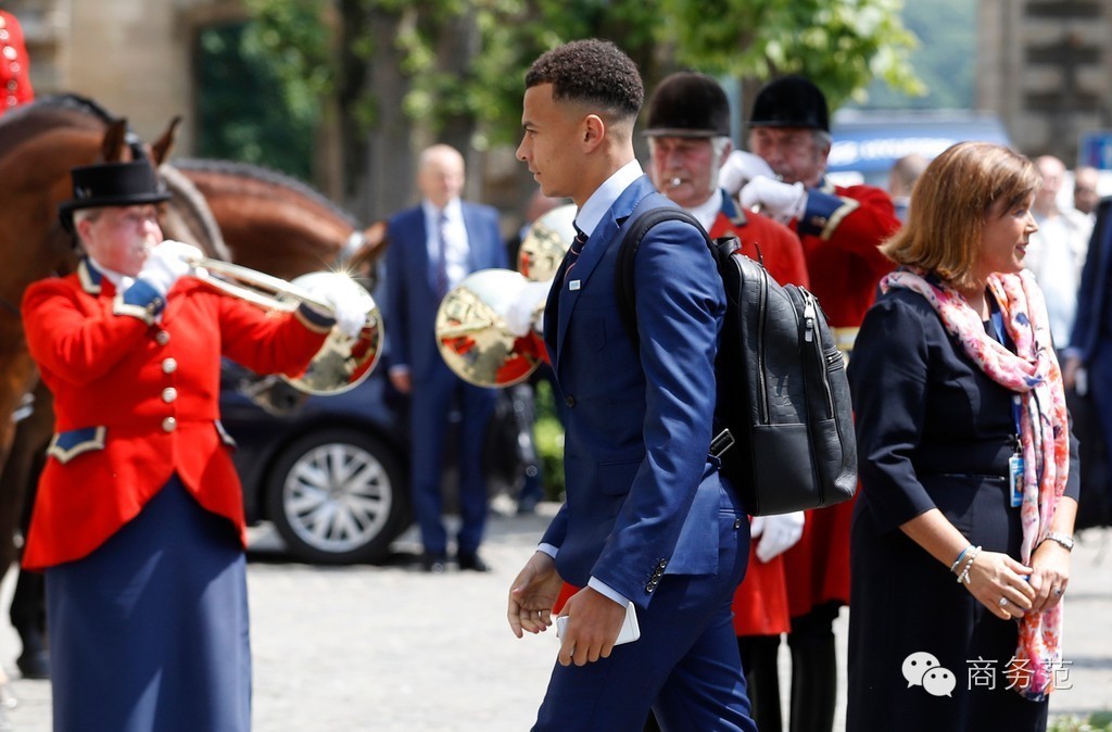 欧洲杯各大球队队徽和名称,欧洲杯各队穿什么颜色球衣