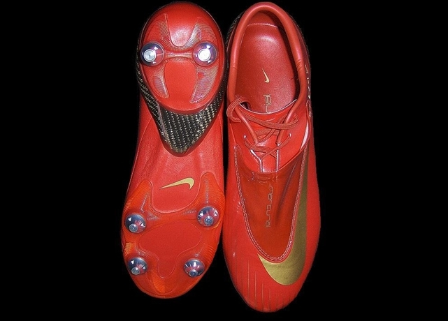 足球鞋nike传奇系列,耐克刺客cr7足球鞋推荐