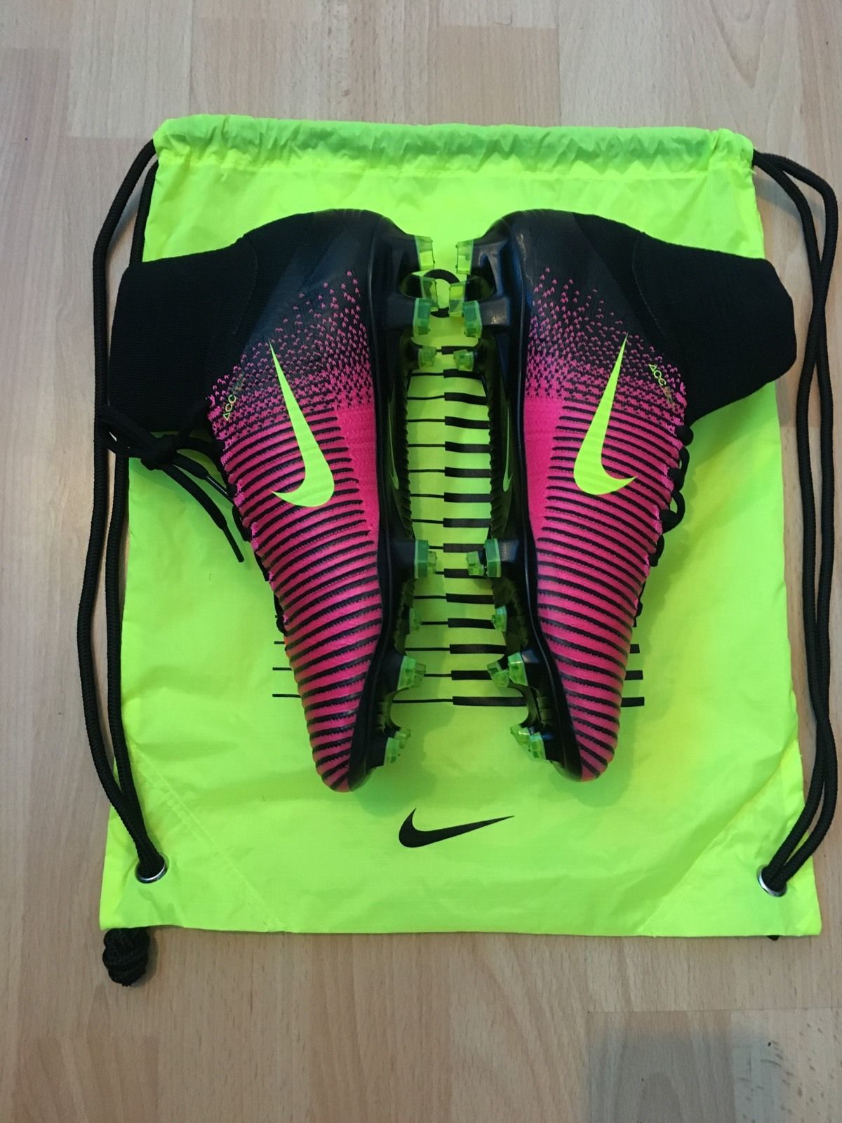 足球鞋nike传奇系列,耐克刺客cr7足球鞋推荐