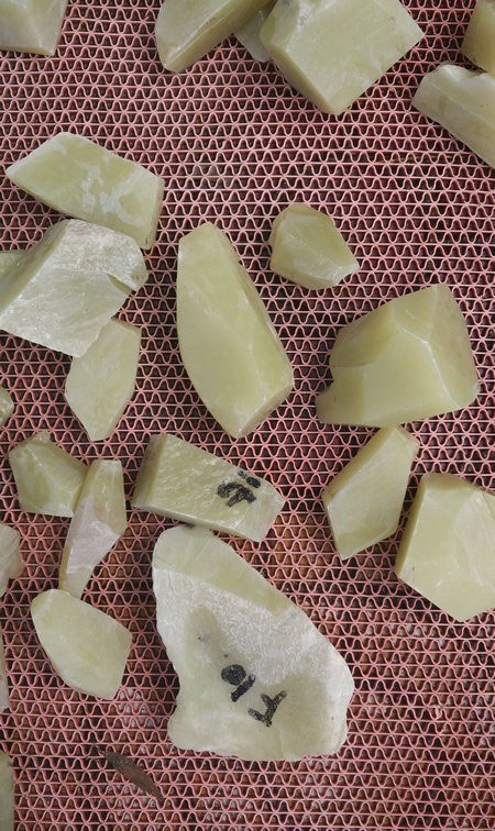 天黄，地黄，不如*疆新**老黄玉。