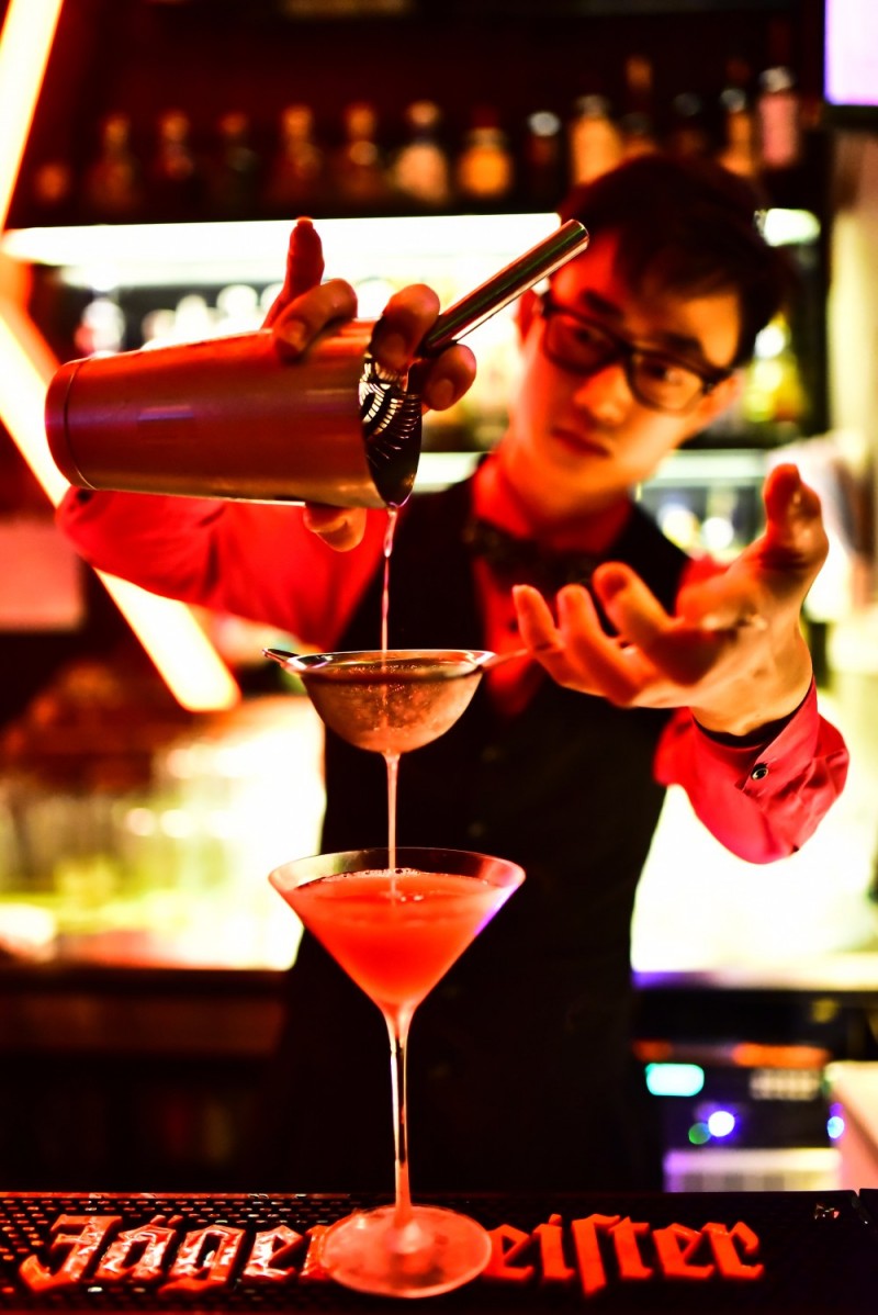 骞垮窞涓夋邯鐪嬬悆閰掑惂,瀵绘壘hiphop閰掑惂