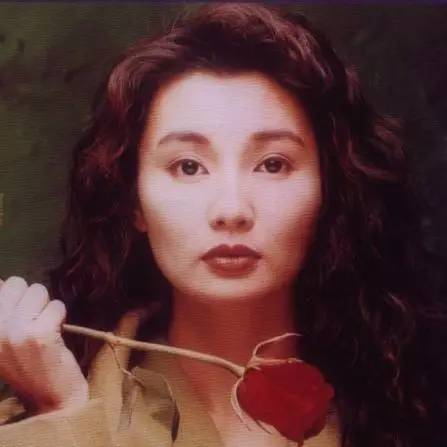 自然卷染完发变炸了,原来自然卷烫完头还会变回来吗