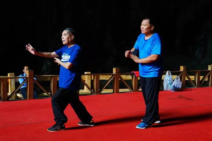 巴马世界旅居圣地,广西巴马长寿圣殿图片