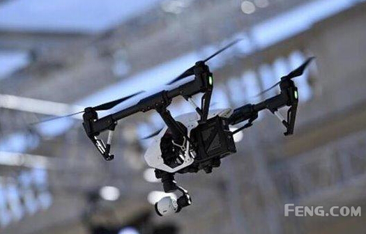 威威趣谈：哥打的不是台球是emoji表情包