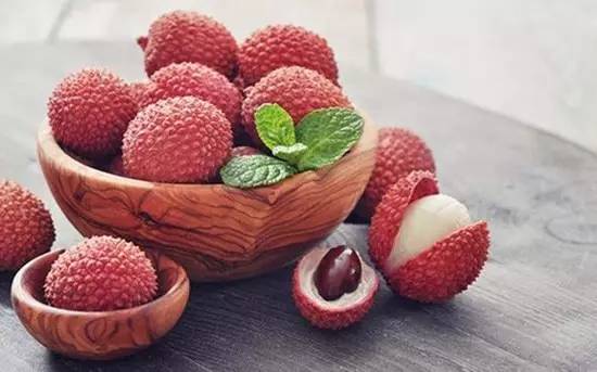 夏天必吃的九大水果,美容养颜的4大水果