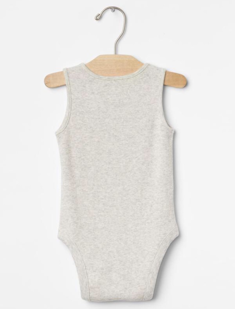 国际童装品牌哪些值得妈妈们信赖,babygap童装是什么牌子