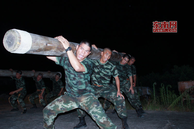特警魔鬼周极限训练图片,武警江西鹰潭总队魔鬼周训练视频