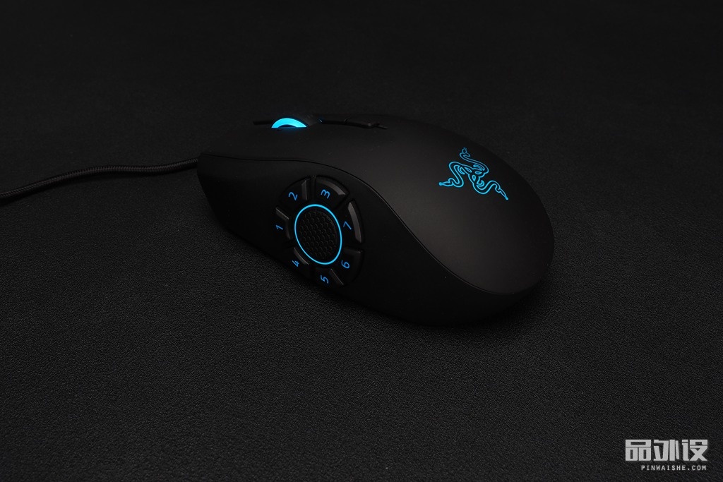 雷蛇那伽梵蛇六芒星背光灯不亮,雷蛇巴塞利斯蛇v2鼠标测评