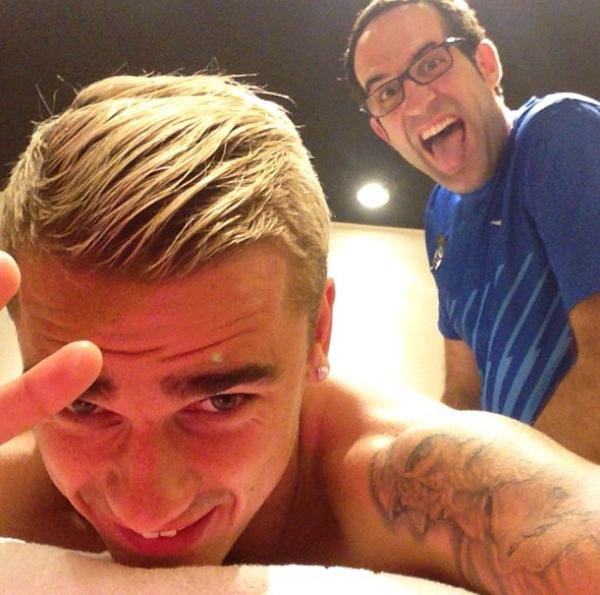 格列兹曼和吉鲁的关系,格里兹曼纹身