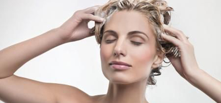 烫发中短发洗后怎么护理,烫发之后几天不洗会变回原样吗