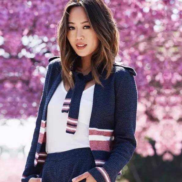 不用p图还好看的拍照方法,腿又短又粗的拍照姿势