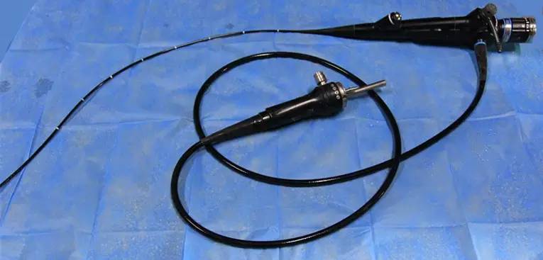 男孩误吞图钉,男孩吞下一枚图钉