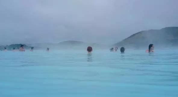 冰岛这个国家靠什么来过生活的,明明可以靠颜值却要靠实力的人