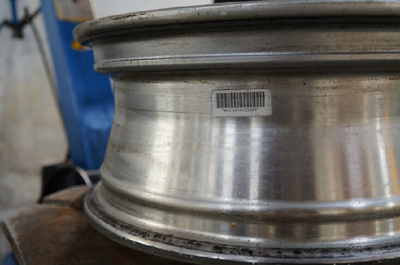 天上掉轮胎,倍耐力新p1轮胎测评视频