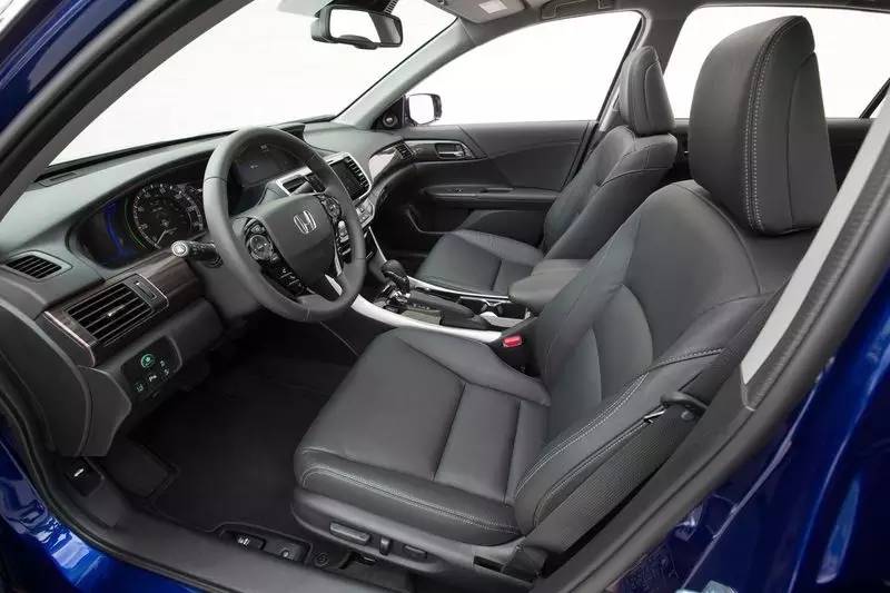 为啥买雅阁,为什么买本田的这么多