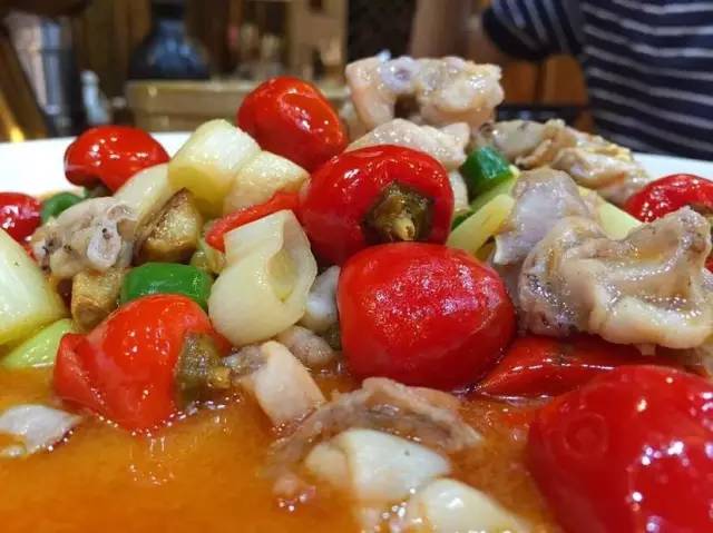 又要火了！这位帅气壮男，在宁波开了一家餐厅！女食客都疯狂了