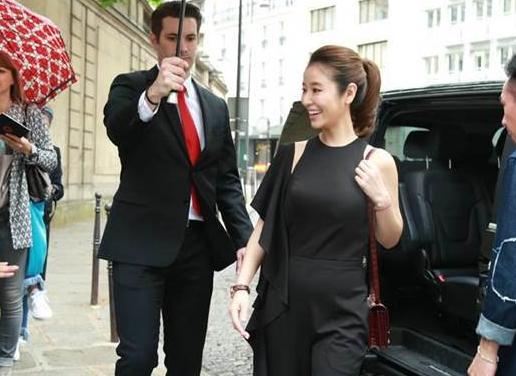 林心如生日上晒和霍建华的合照,林心如在霍建华探班后晒近照