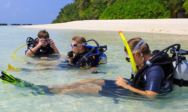 美佳航空的飞机,马代库拉玛蒂kuramathi价格