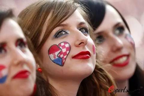 欧洲杯恋爱段子,女人预测欧洲杯段子视频