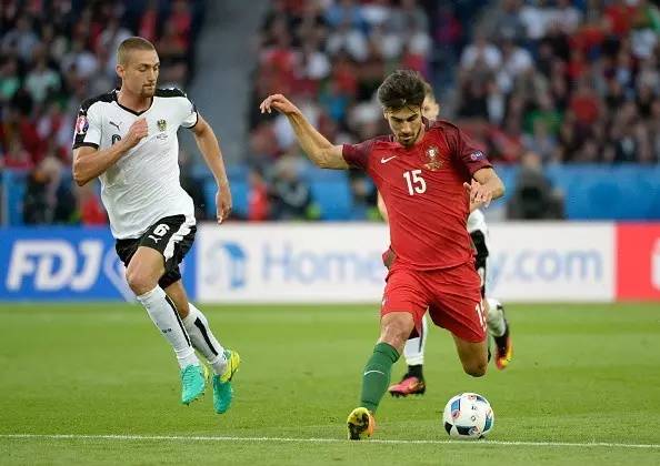 贝尔和c罗的老大之争,c罗和贝尔夺欧冠