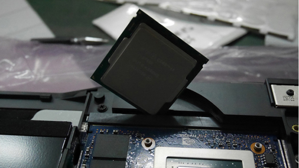 炫龙笔记本显卡驱动怎么更新,炫龙游戏本拆机