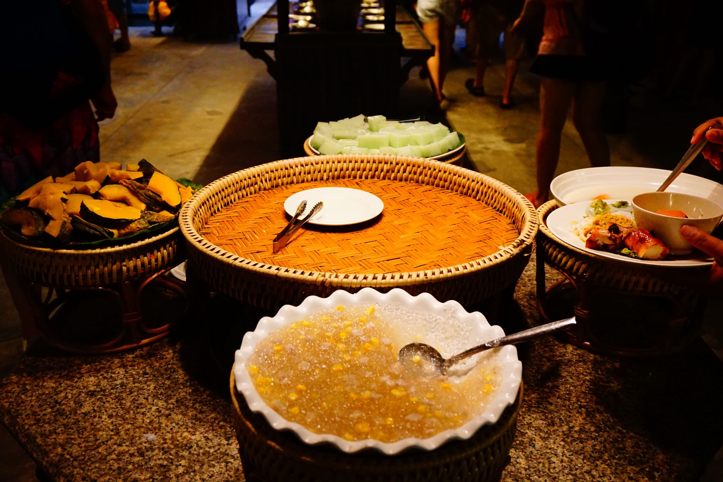 见摄者：普吉岛行之三珊瑚礁的梦，梦幻般的蓝，和蜥蜴面对面