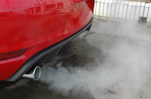 新手开车起步熄火怎么回事,刚学开车起步就熄火怎么办