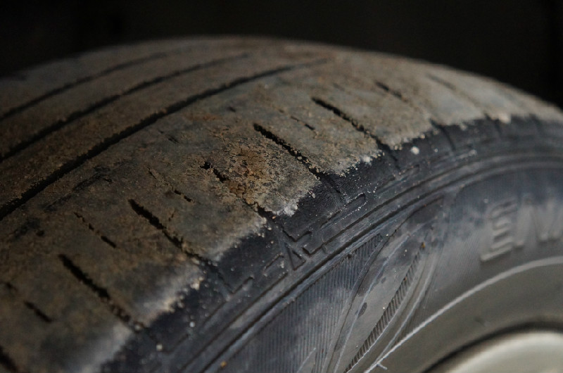 天上掉轮胎,倍耐力新p1轮胎测评视频